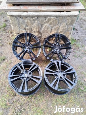 5x114,3 17 / 17" Gyári Hyundai / Kia alufelni, szenzorok