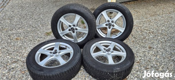 5x114.3 lyukosztású 17" Borbet alufelni, 225/60 Continental téligumik