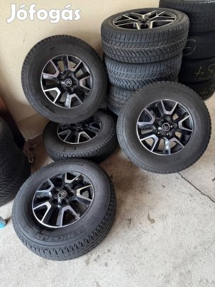 5x118 Michelin 225/75r16 CP nyári