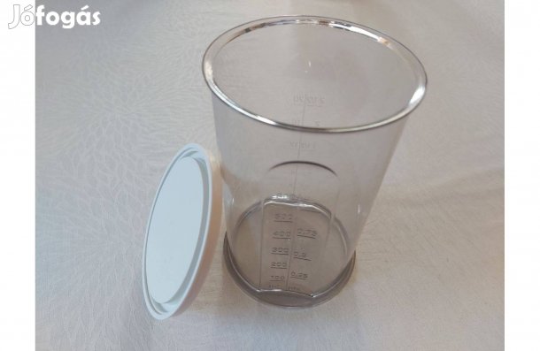 600 ml műanyag mérőpohár fedővel