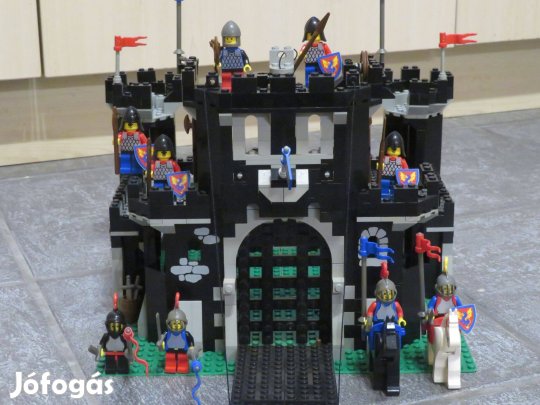 6085 Black monarchs castle Lego vár + füzet