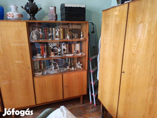 60-as évekbeli jó állapotú szekrénysor (4 db)