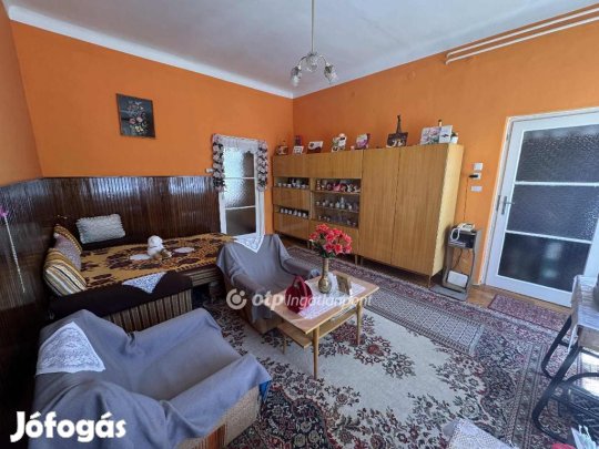 60 nm-es ház eladó Debrecen