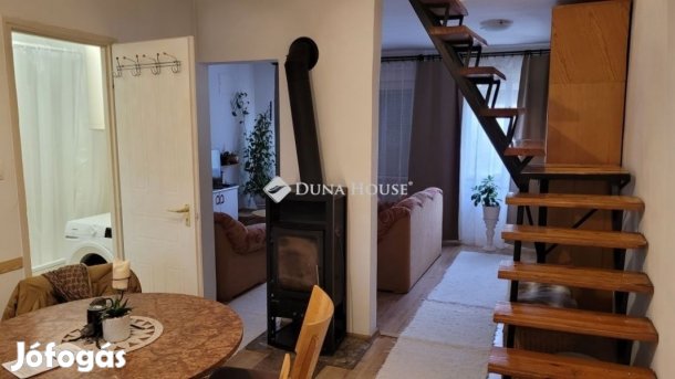 60 nm-es ház eladó Harkány