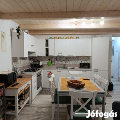 60 nm-es ház eladó Homokkomárom