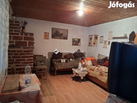 60 nm-es ház eladó Karád