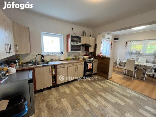 60 nm-es ház eladó Tápiógyörgye