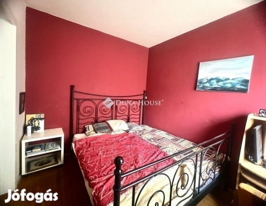 60 nm-es lakás eladó Veszprém