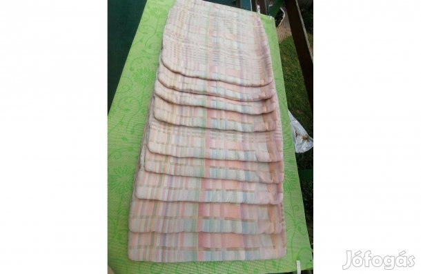 60 x 70 cm-es párnahuzat eladó!