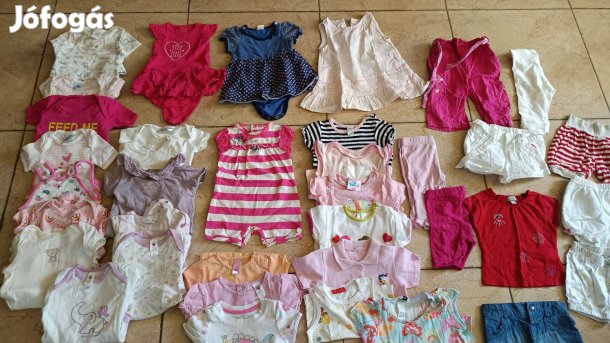 62/68-as 40 db-os kislány ruhacsomag olcsón eladó!