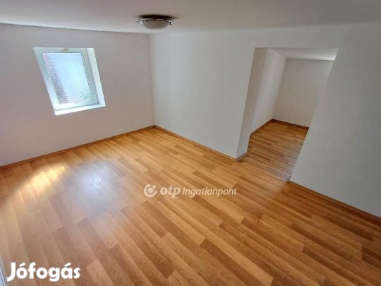 62 nm-es ház eladó Baja