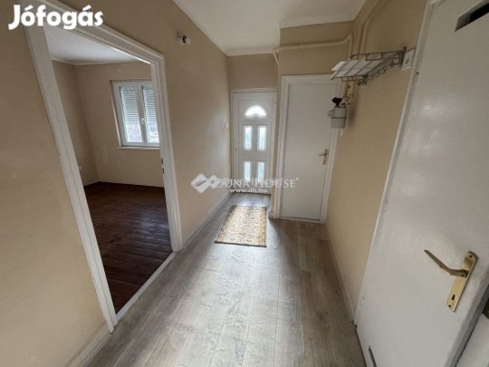 62 nm-es ház eladó Kecskemét