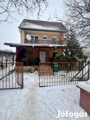 62 nm-es ház eladó Pátka
