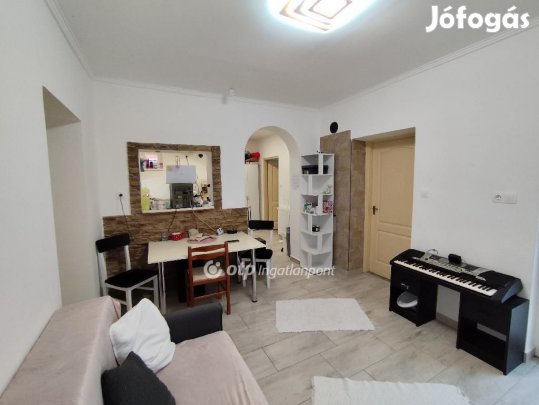 62 nm-es ház eladó Szeghalom