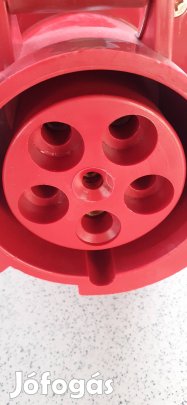 63A-es 5 pólusú felületre szerelhető ipari csatlakozóaljzat