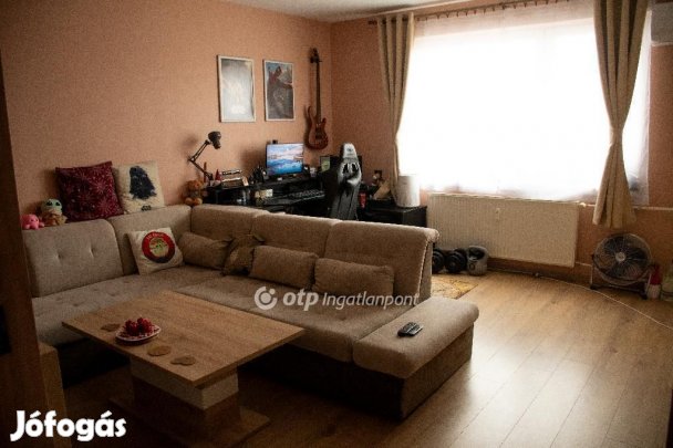 63 nm-es lakás eladó Mosonmagyaróvár