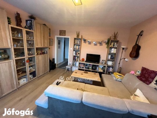 63 nm-es lakás eladó Mosonmagyaróvár