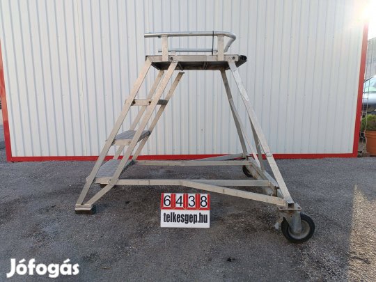 6438 - Mobil lépcső, alumíniumvázas létra, pódiumos lépcső, fellépő, l