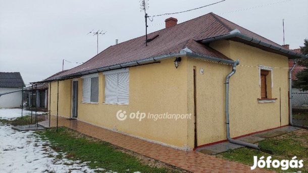 64 nm-es ház eladó Berekfürdő