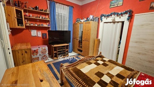 64 nm-es ház eladó Eger