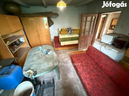 64 nm-es ház eladó Tiszakécske