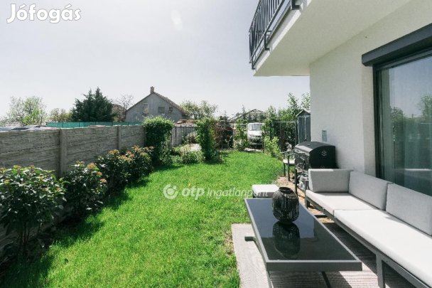 64 nm-es lakás eladó Érd