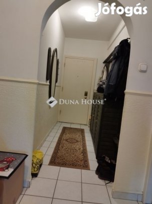 64 nm-es lakás eladó Szeged