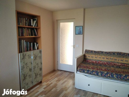 64m2 lakás kiadó csendes házban, Nemesvámoson