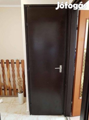 64x205 ajtólap kilinccsel, zárral, kulccsal