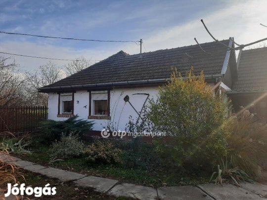 65 nm-es ház eladó Békés