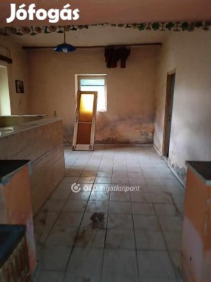 65 nm-es ház eladó Hajdúnánás