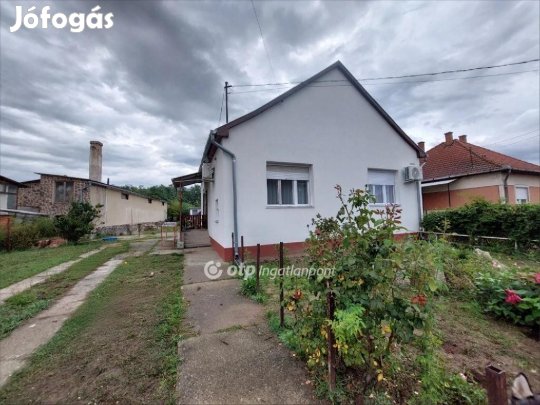 65 nm-es ház eladó Hosszúpályi