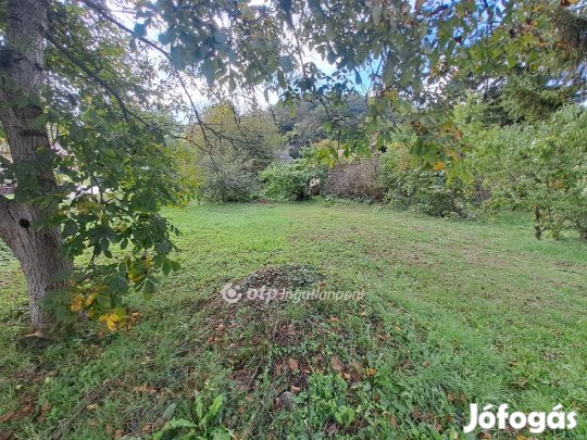 662 nm-es telek eladó Veszprémvarsány