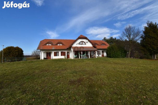664 nm-es ház eladó Borsfa