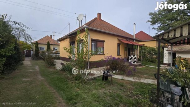 66 nm-es ház eladó Nádudvar