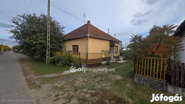 66 nm-es ház eladó Nádudvar