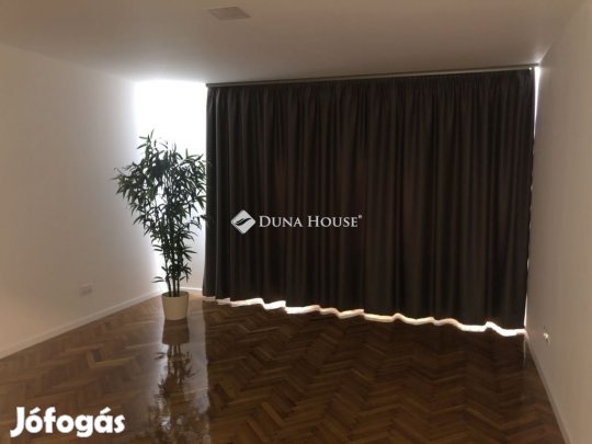 66 nm-es lakás eladó Pécs