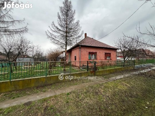 67 nm-es ház eladó Komádi