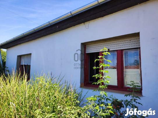 67 nm-es ház eladó Nagykáta