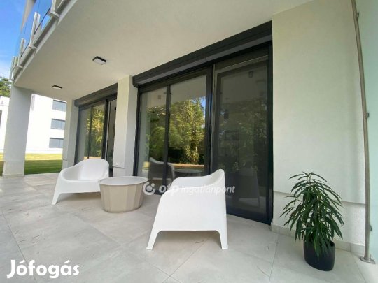 67 nm-es lakás eladó Balatonfenyves