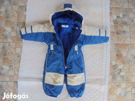 68-as összehúzható kapucnis téli fiú overál kezeslábas 68