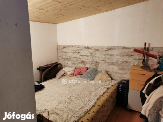 68 nm-es ház eladó Fadd