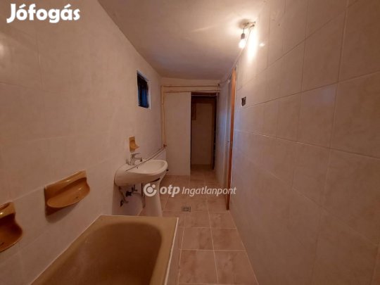 68 nm-es ház eladó Kacsóta