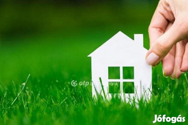 690 nm-es telek eladó Győr