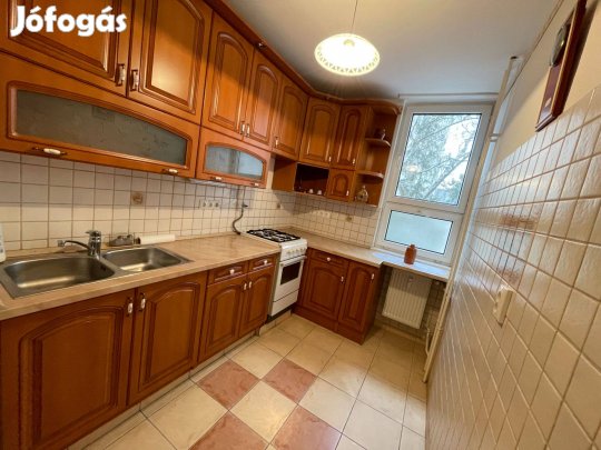 69987 Nyíregyháza - Belváros kedvelt részén, 3 szobás, erkélyes lakás