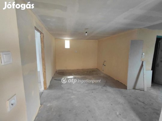 69 nm-es ház eladó Hatvan