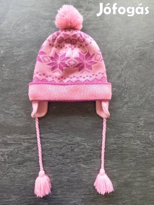 6-8 évesre meleg sapka szép állapotban 