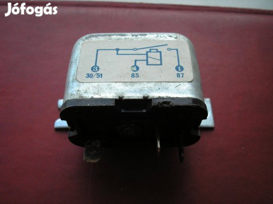 6 V-os relé , 3 érintkezős , olasz , új , Icet gyártmányú