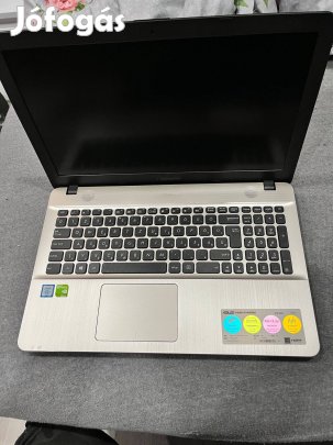 6.-Gen i7 / 240GB SSD / Geforce 920MX