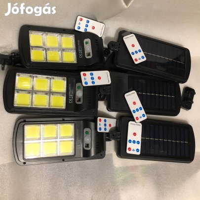 6 db Mozgásérzékelős Napelemes szolár reflektor 18650-es akku nélkül